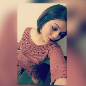 Meet your Posher, Dalia